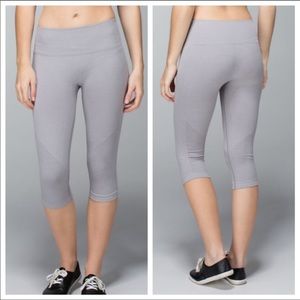 EUC Lululemon in the flow crop